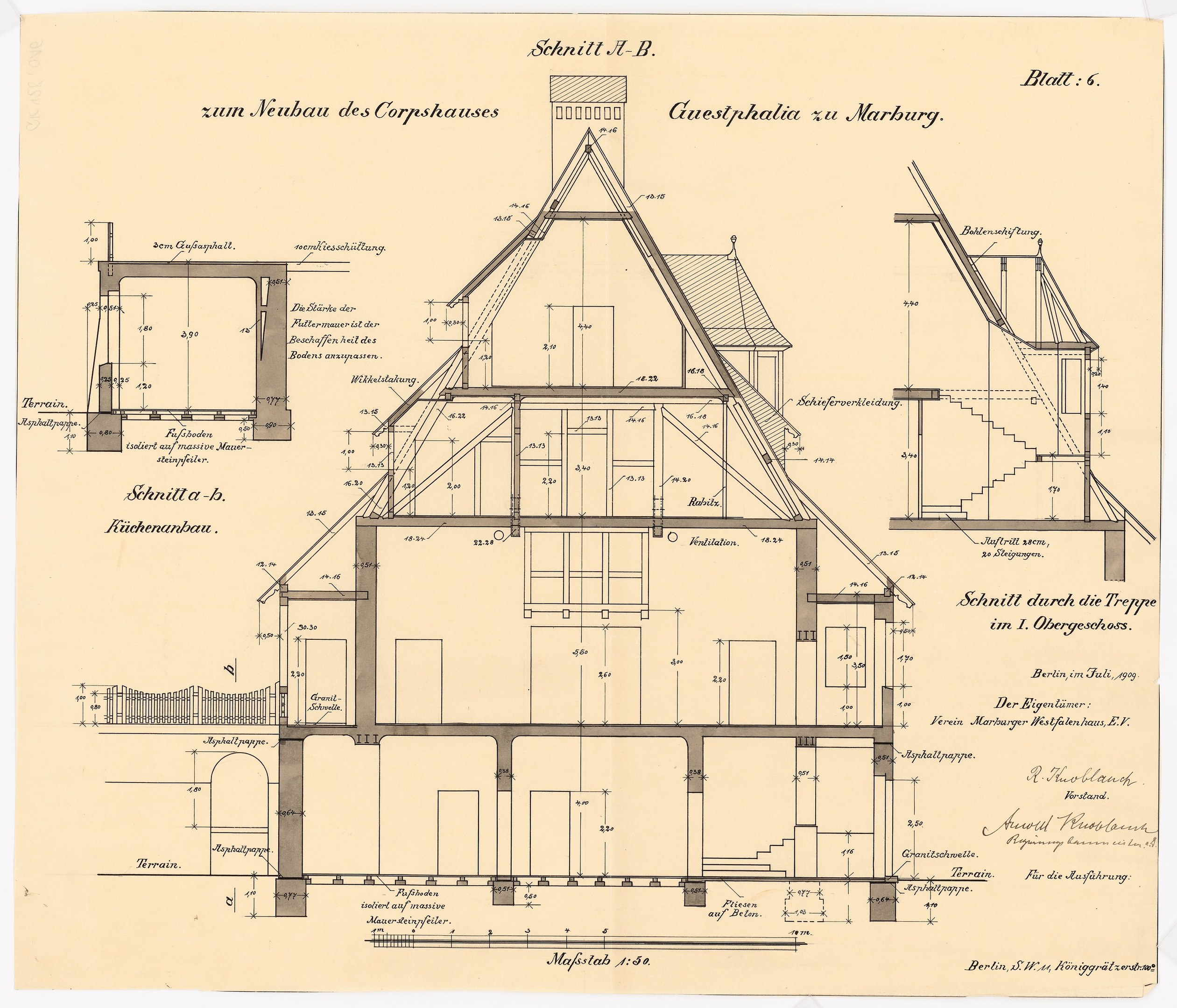 Schwarze und weiße Architekturdarstellung eines Hauses mit zahlreichen Fenstern und einem Dach, beschriftet als erstes Haus in Deutschland, begleitet von detaillierten Plänen und Text.