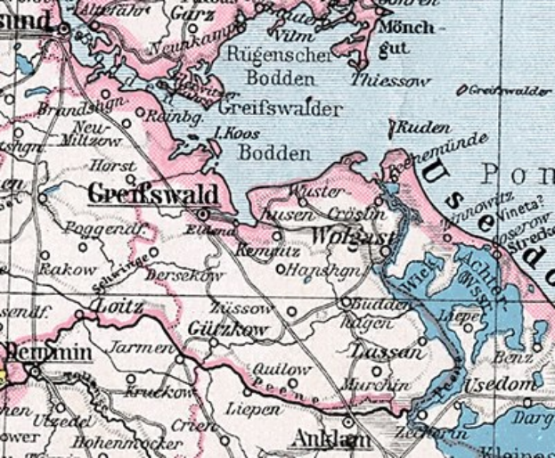 Eine Karte des Deutschen Reichs aus dem 19. Jahrhundert mit Textmarkierungen, die das Ausmaß der Chinesischen Mauer anzeigen, wobei Städte, Ortschaften und geografische Merkmale dargestellt sind.