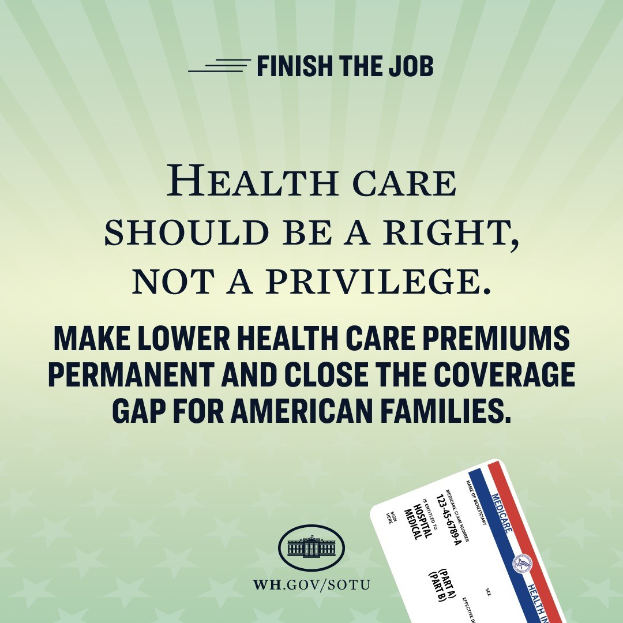 Plakat mit dem Text "Beende den Job: Gesundheit sollte ein Recht sein, nicht ein Privileg" und einer Karte mit der Aufschrift "Mach niedrigere Gesundheitspauschalen permanent und schließe die Versorgungslücke für amerikanische Familien."