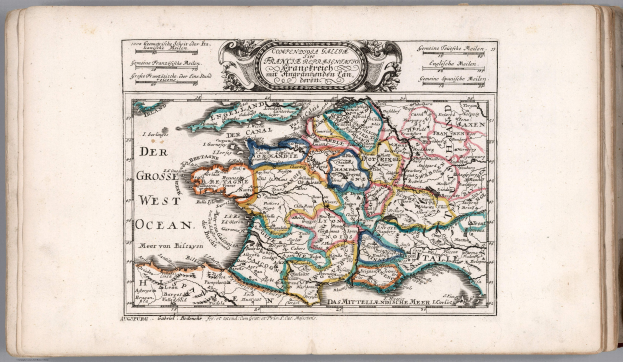 Ein aufgeschlagenes Buch mit einer detaillierten Karte von Deutschland und seinen Bundesländern und Städten, begleitet von erklärendem Text.
