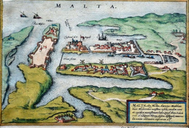 Ein detailliertes altes Stadtplan von Malta, der Gebäude, Straßen und andere Merkmale zeigt, mit Text oben und unten.